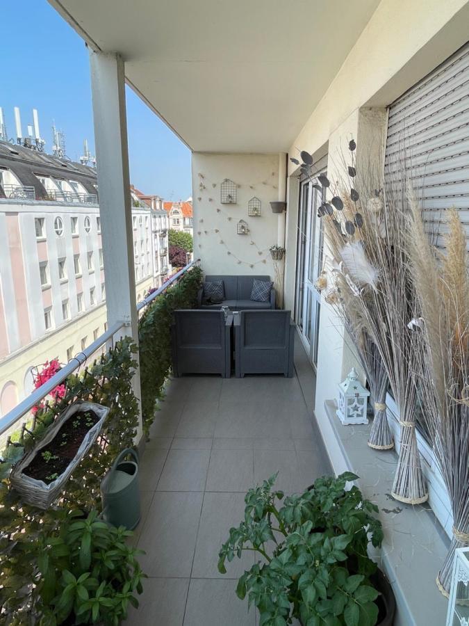 Guest Room "We Are With You In This Flat" Straatsburg Buitenkant foto
