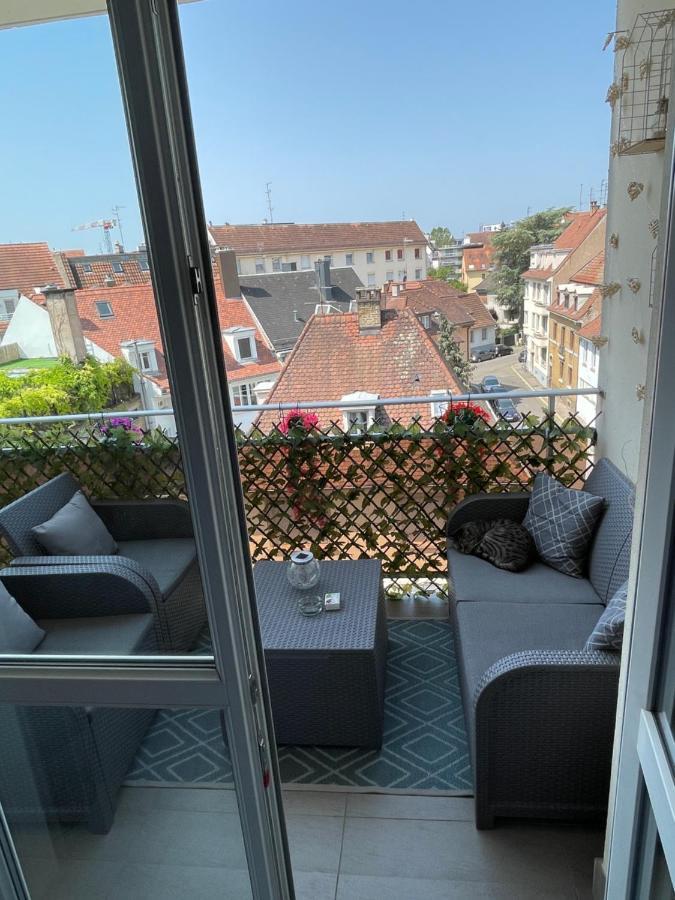 Guest Room "We Are With You In This Flat" Straatsburg Buitenkant foto