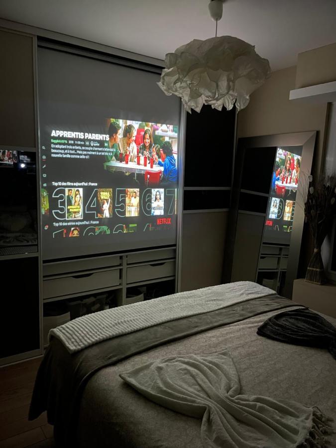 Guest Room "We Are With You In This Flat" Straatsburg Buitenkant foto