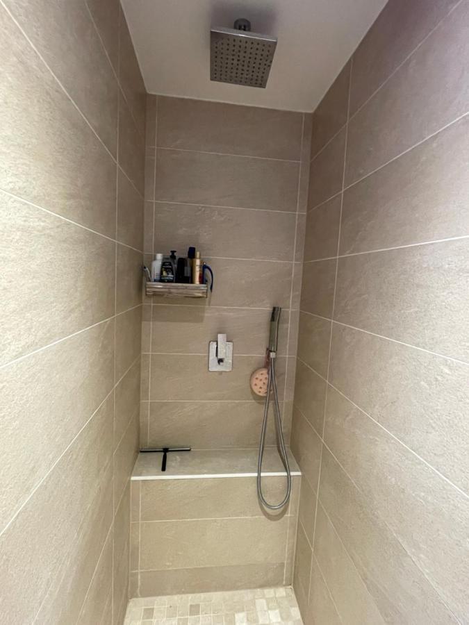 Guest Room "We Are With You In This Flat" Straatsburg Buitenkant foto