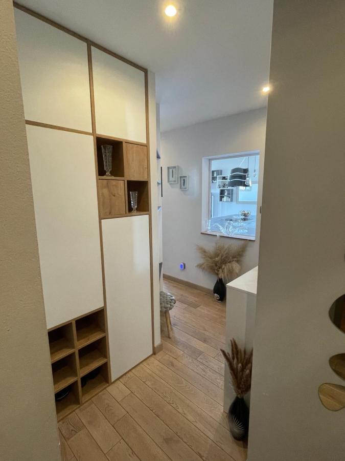Guest Room "We Are With You In This Flat" Straatsburg Buitenkant foto