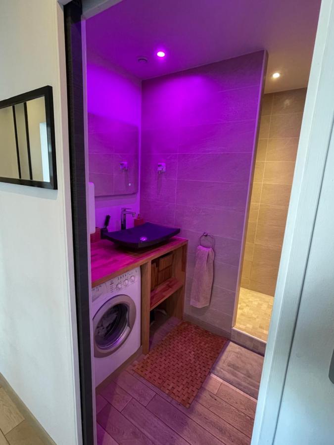 Guest Room "We Are With You In This Flat" Straatsburg Buitenkant foto