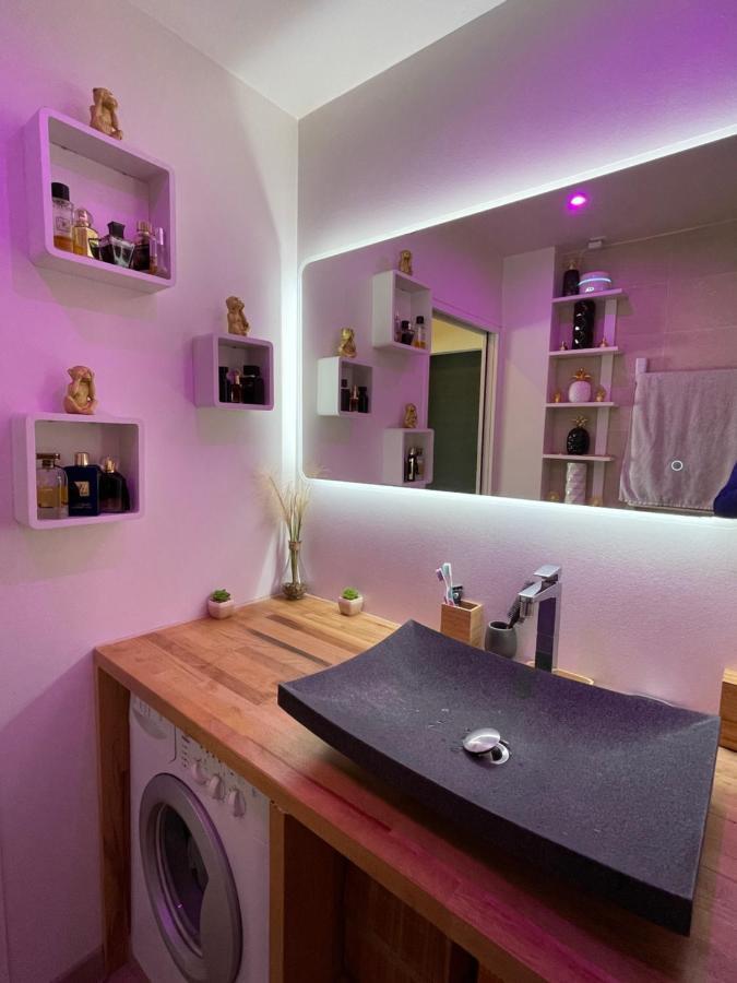 Guest Room "We Are With You In This Flat" Straatsburg Buitenkant foto